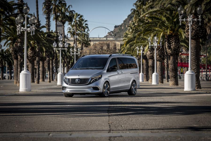  Mercedes-Benz Concept EQV (W447) 2019 года  (фото 16 из 31)